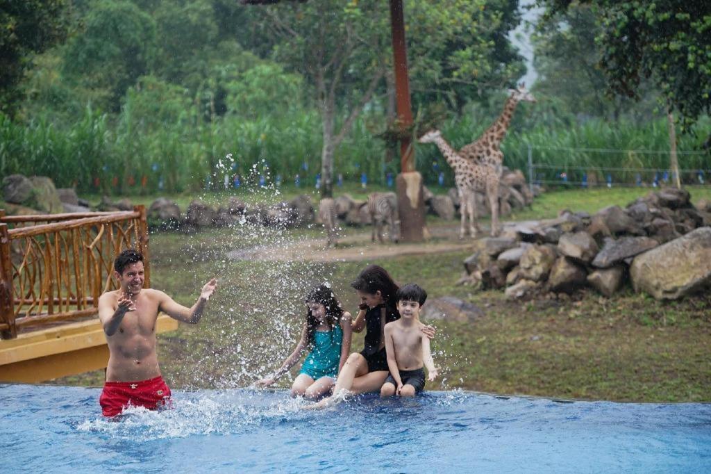 Baobab Safari Resort Prigen Kültér fotó