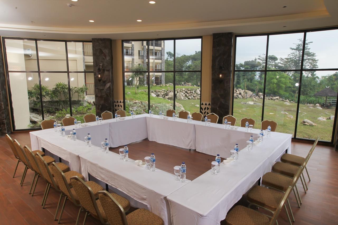 Baobab Safari Resort Prigen Kültér fotó